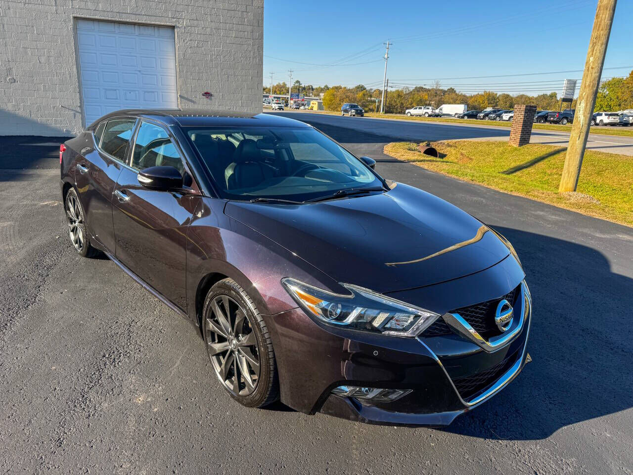 2016 NISSAN Maxima