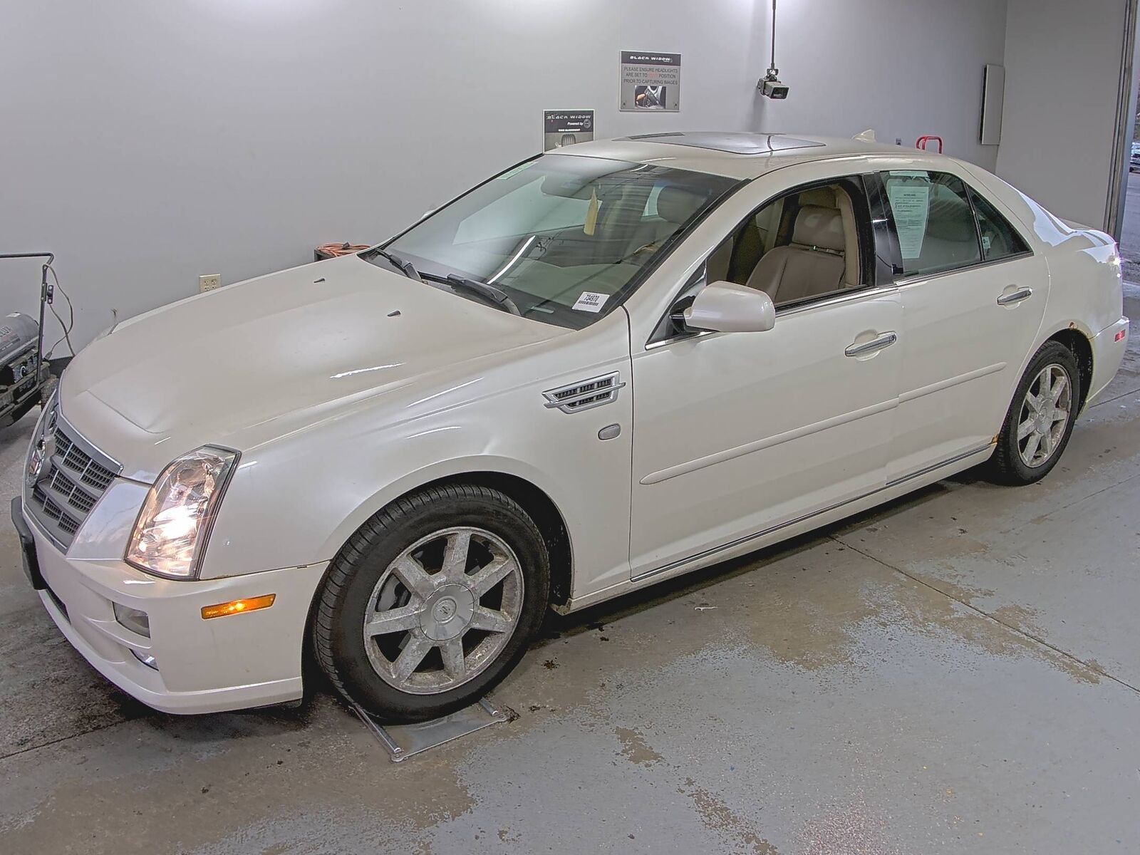 Cadillac STS