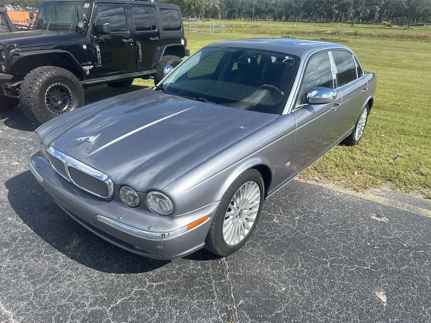 Jaguar XJ