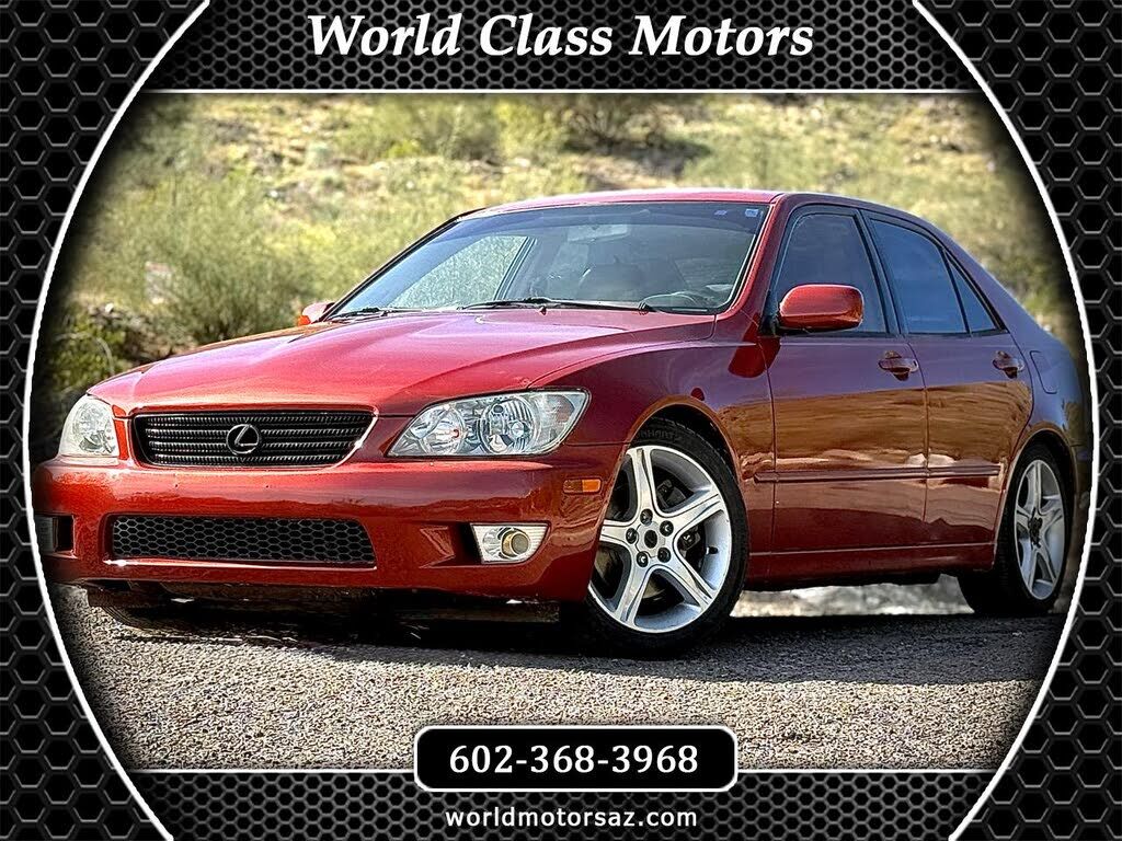 Lexus IS