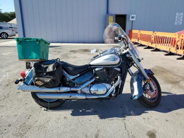 Suzuki VL800K