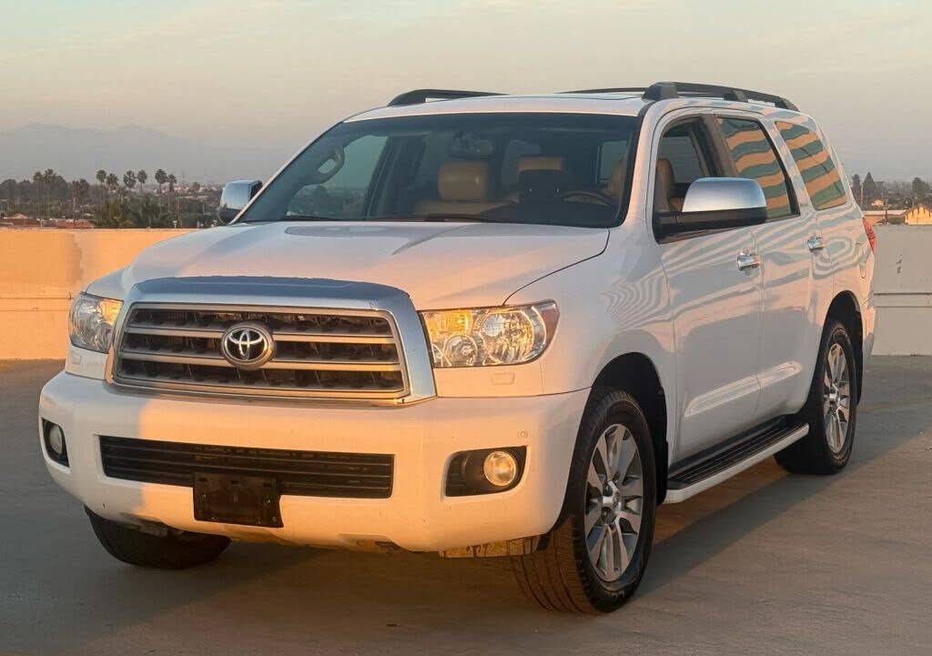 Toyota Sequoia