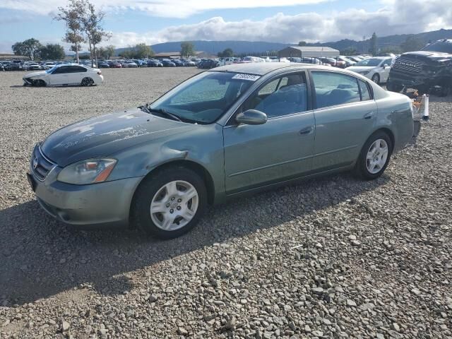 Nissan Altima