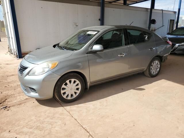 Nissan Versa