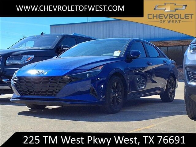 2023 HYUNDAI Elantra