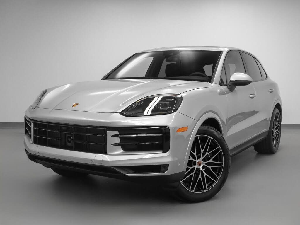 2025 PORSCHE Cayenne