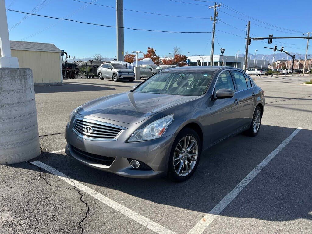 Infiniti G37