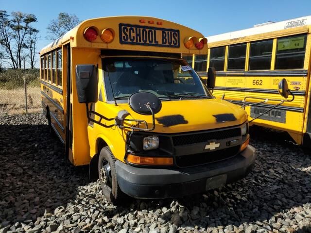 2011 CHEVROLET Express