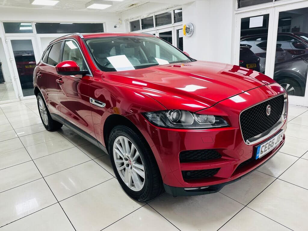 Jaguar F-Pace