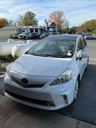 Toyota Prius V