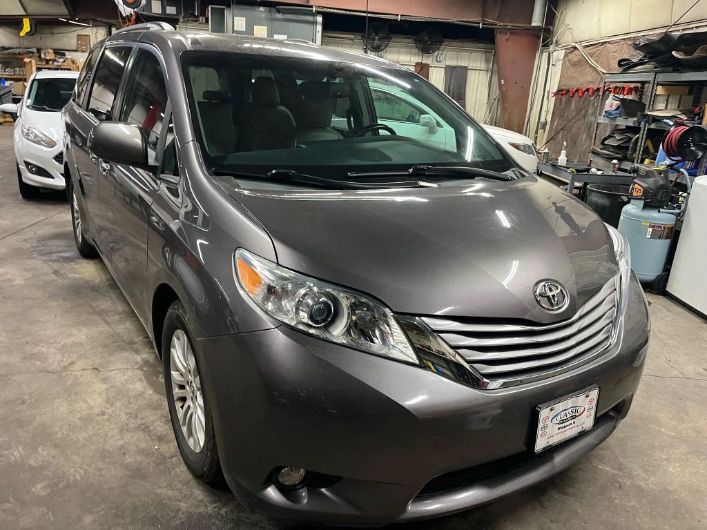 Toyota Sienna