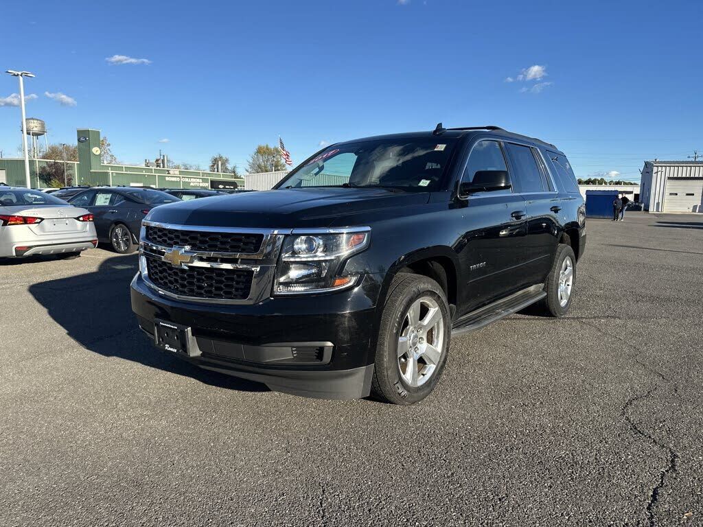 2017 CHEVROLET Tahoe