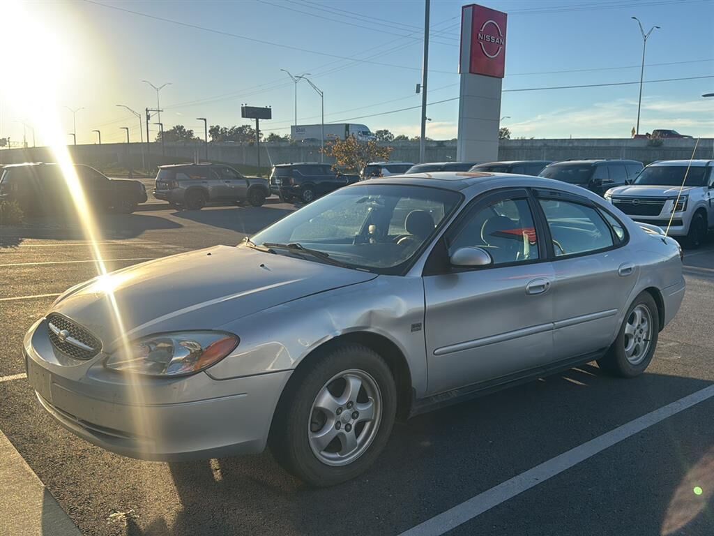 Ford Taurus