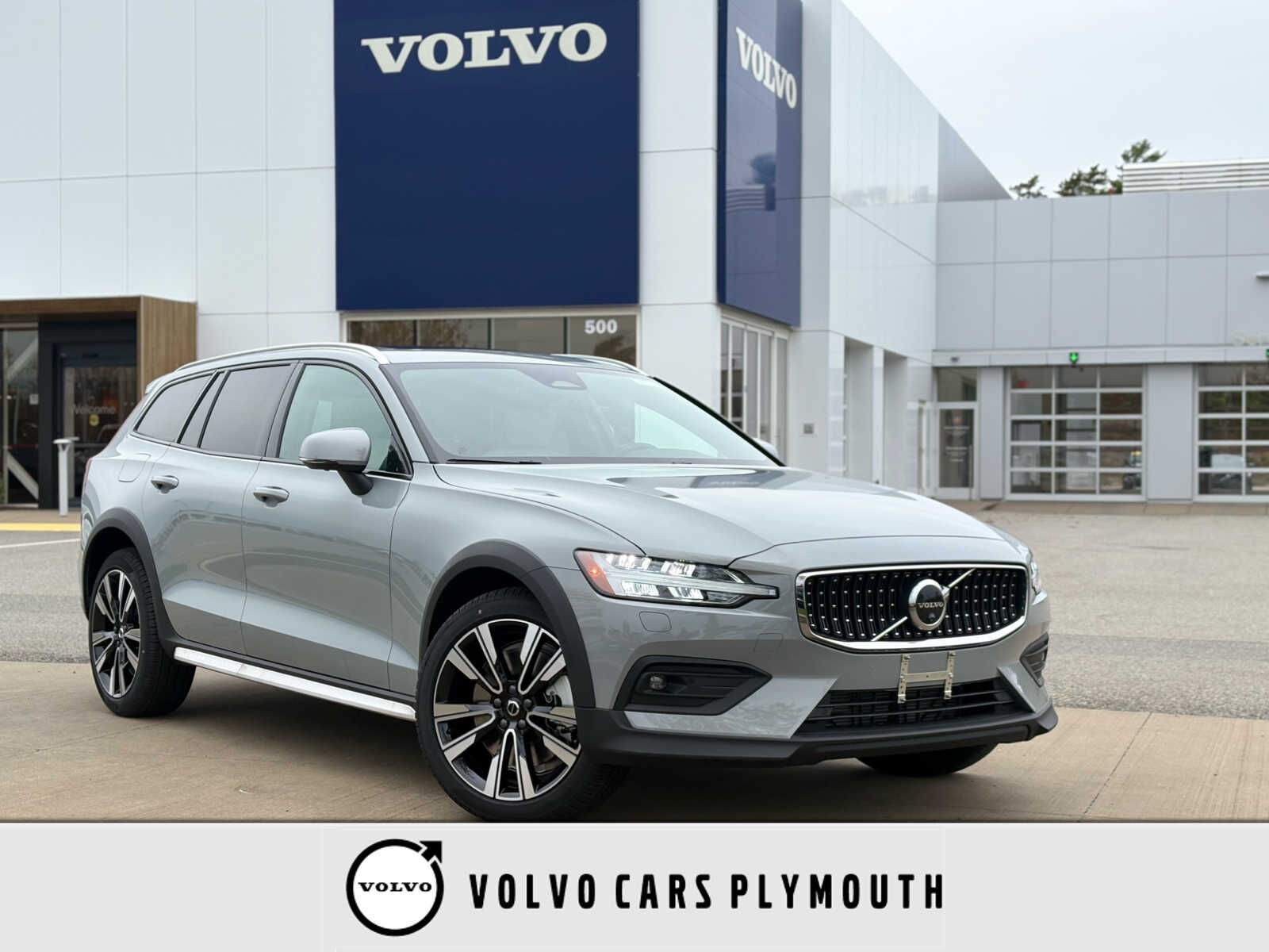 2026 VOLVO V60CC