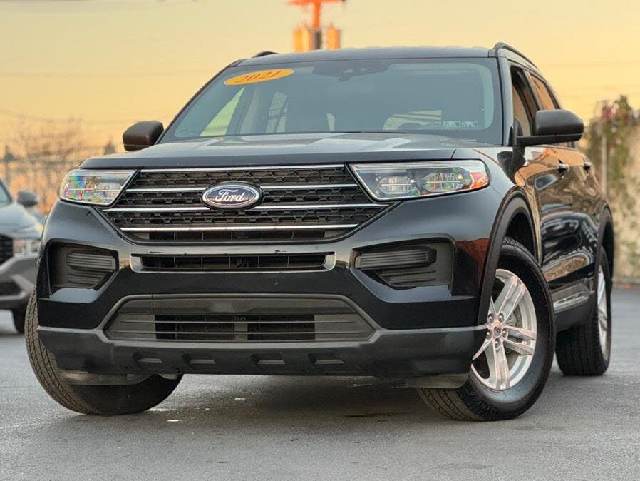 2021 FORD Explorer