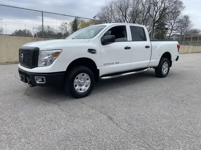 Nissan Titan