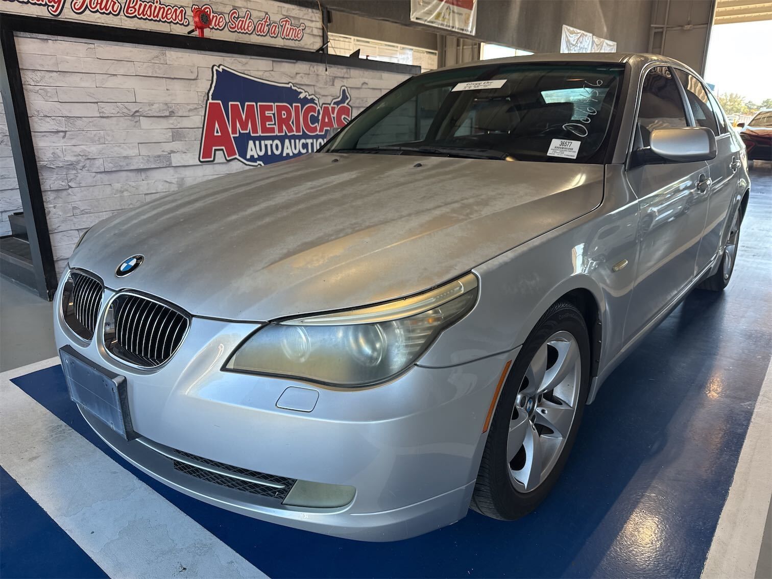 BMW 528i