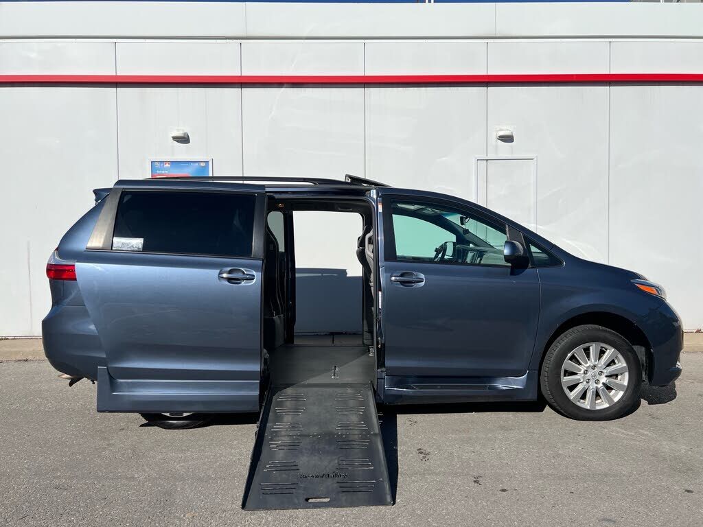 Toyota Sienna