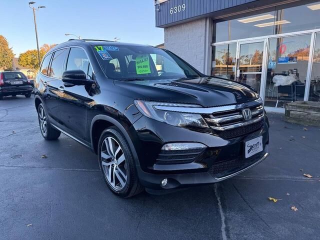 2017 HONDA Pilot