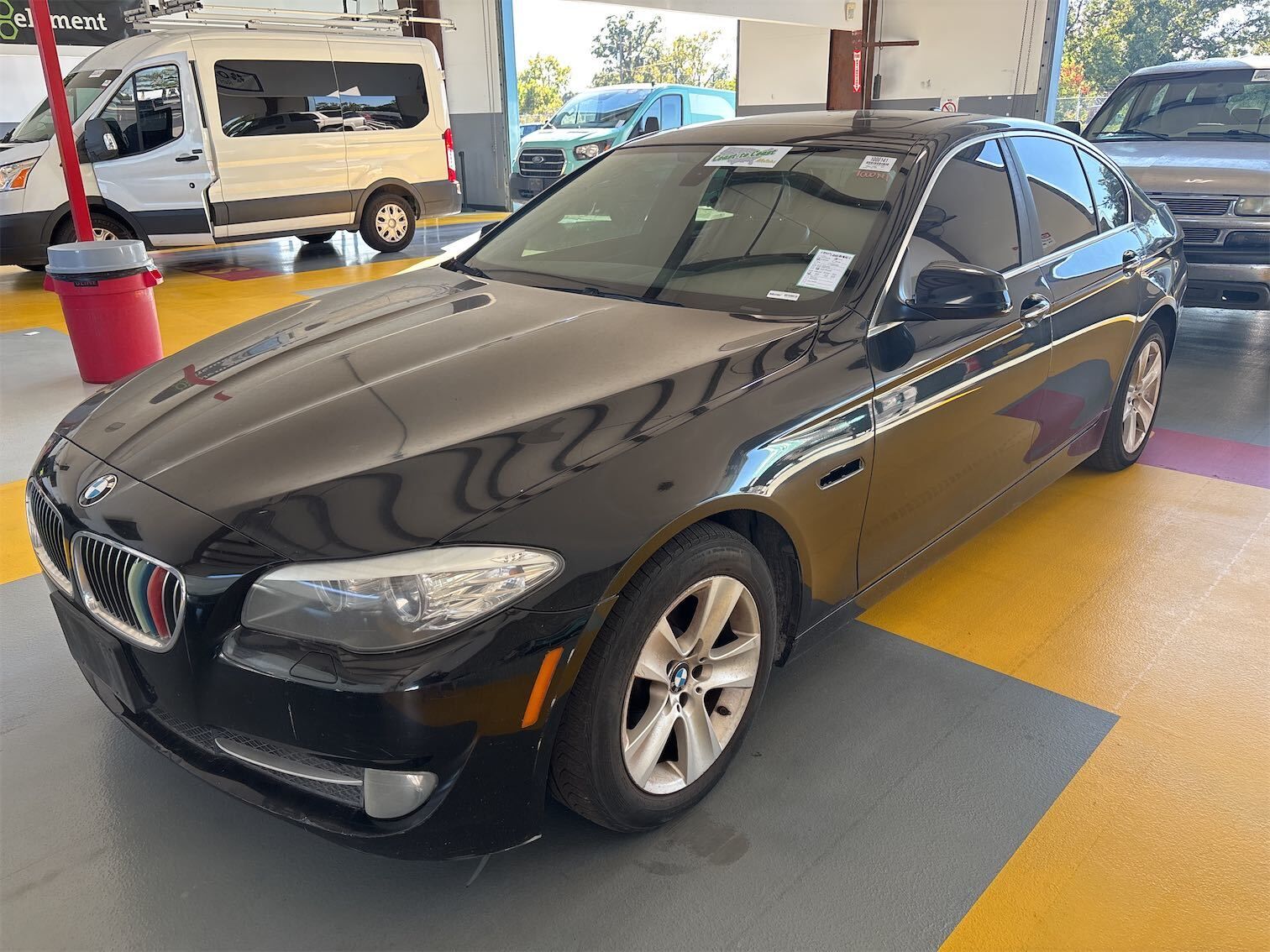 BMW 528i