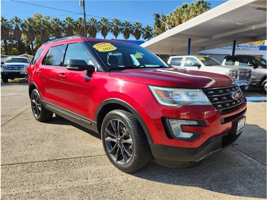 2017 FORD Explorer