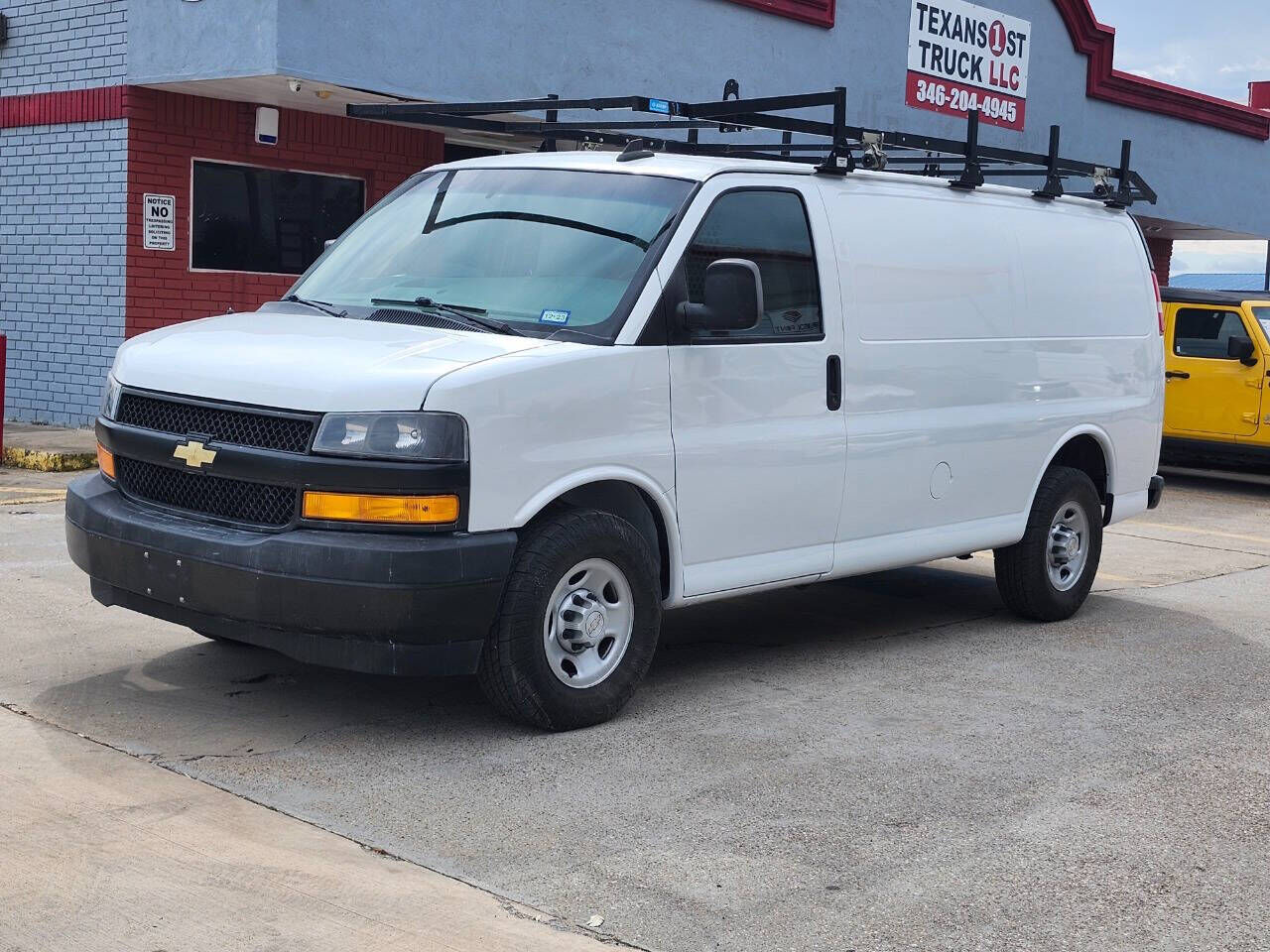 2020 CHEVROLET Express