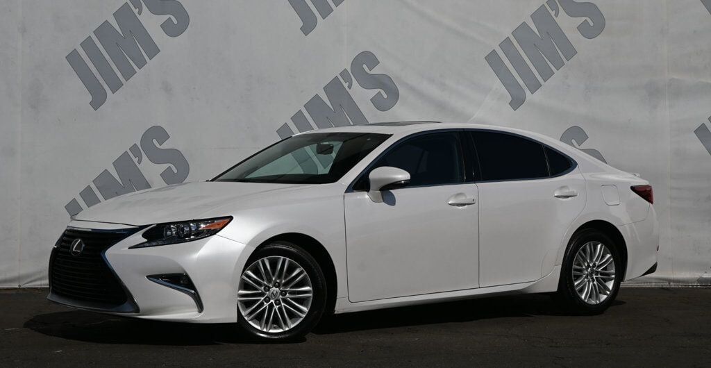 2016 LEXUS ES