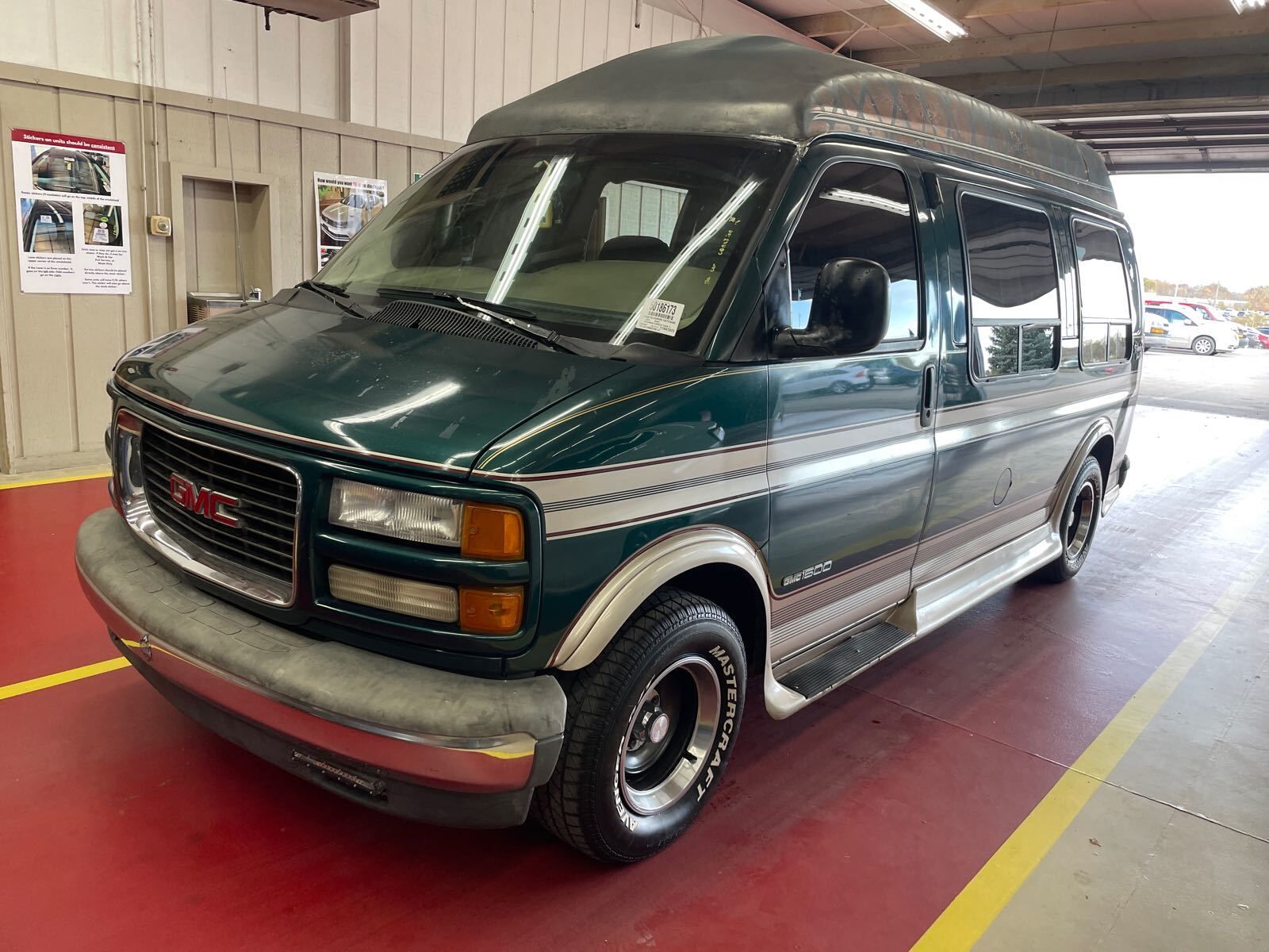 GMC Savana