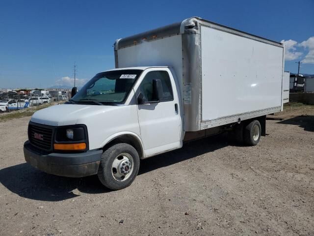 GMC Savana