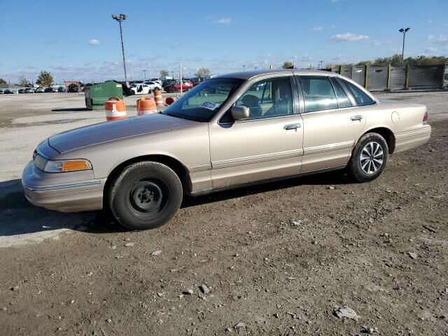 Ford Crown Victoria