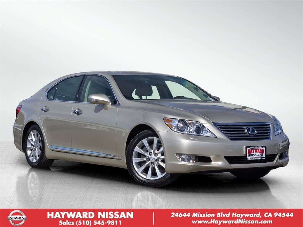 Lexus LS