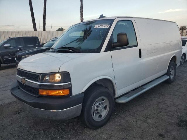 2024 CHEVROLET Express