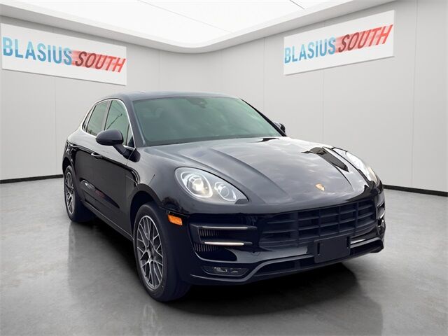 2016 PORSCHE Macan