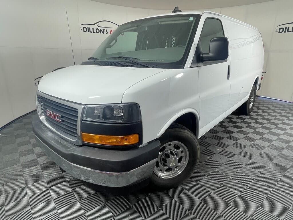 2023 GMC Savana