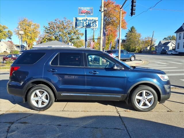 2016 FORD Explorer