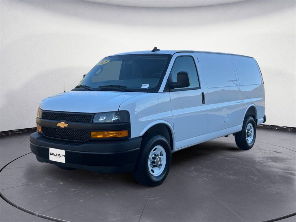 2025 CHEVROLET Express
