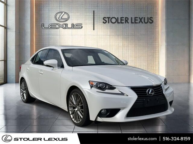 Lexus IS