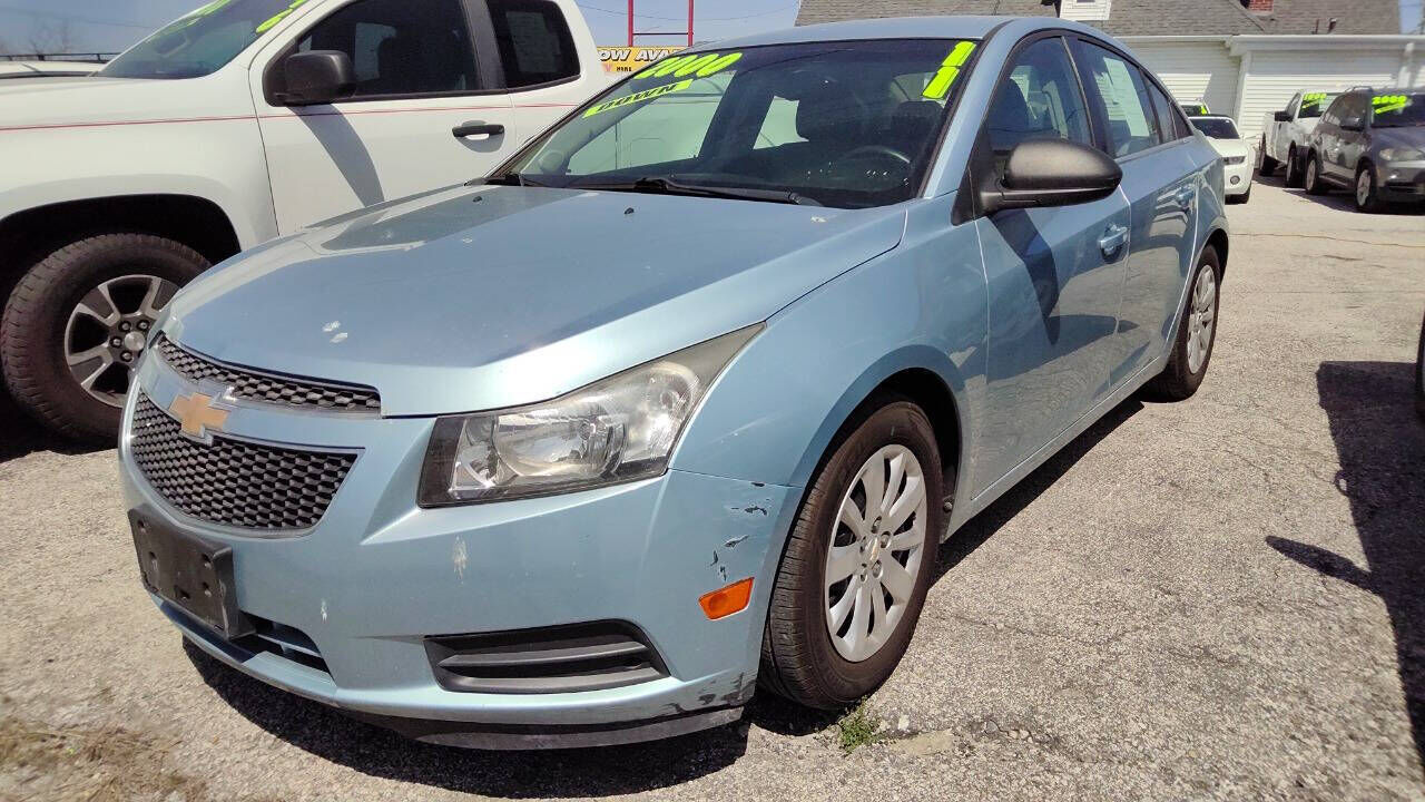 2011 CHEVROLET Cruze