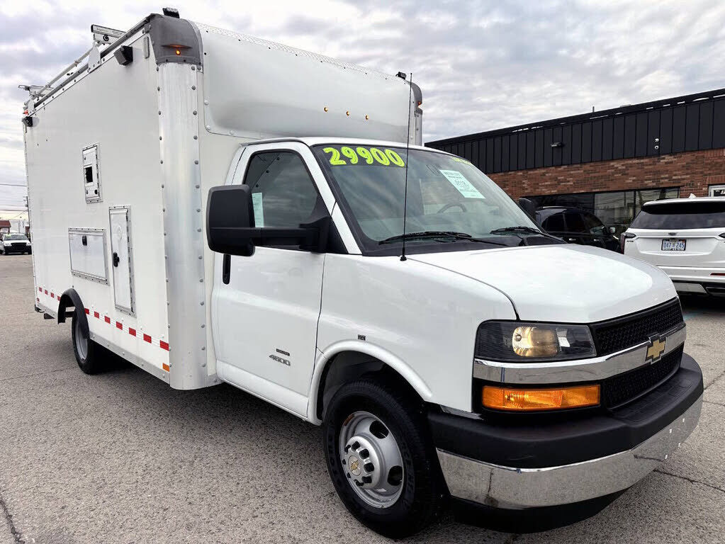 2018 CHEVROLET Express