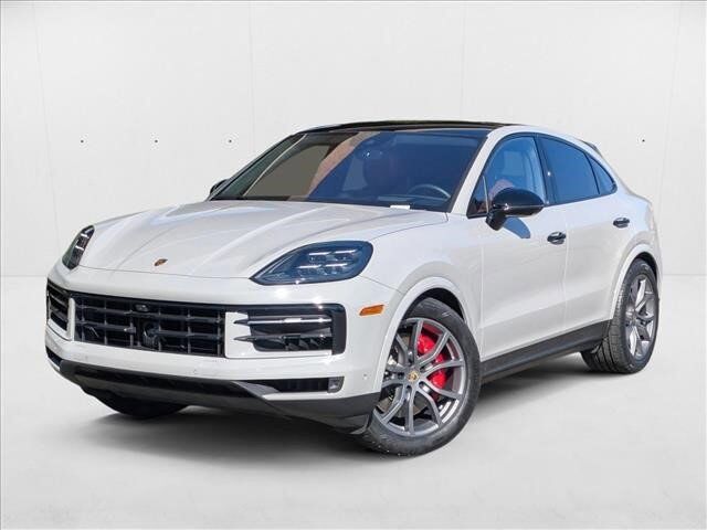 2024 PORSCHE Cayenne
