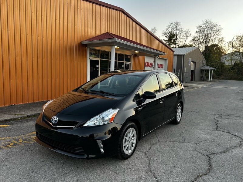 Toyota Prius V