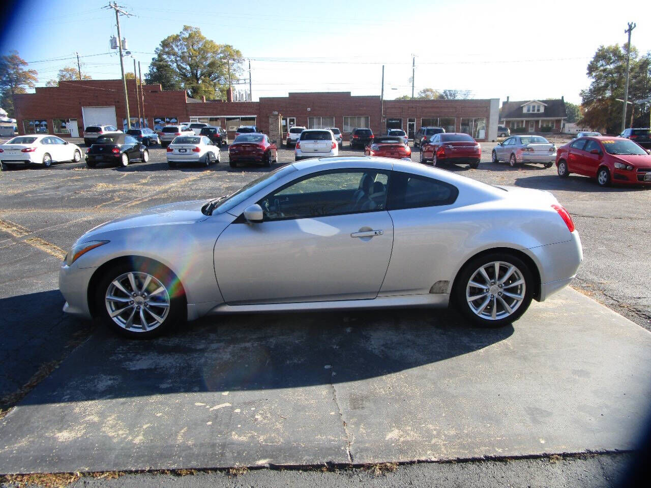 Infiniti G37