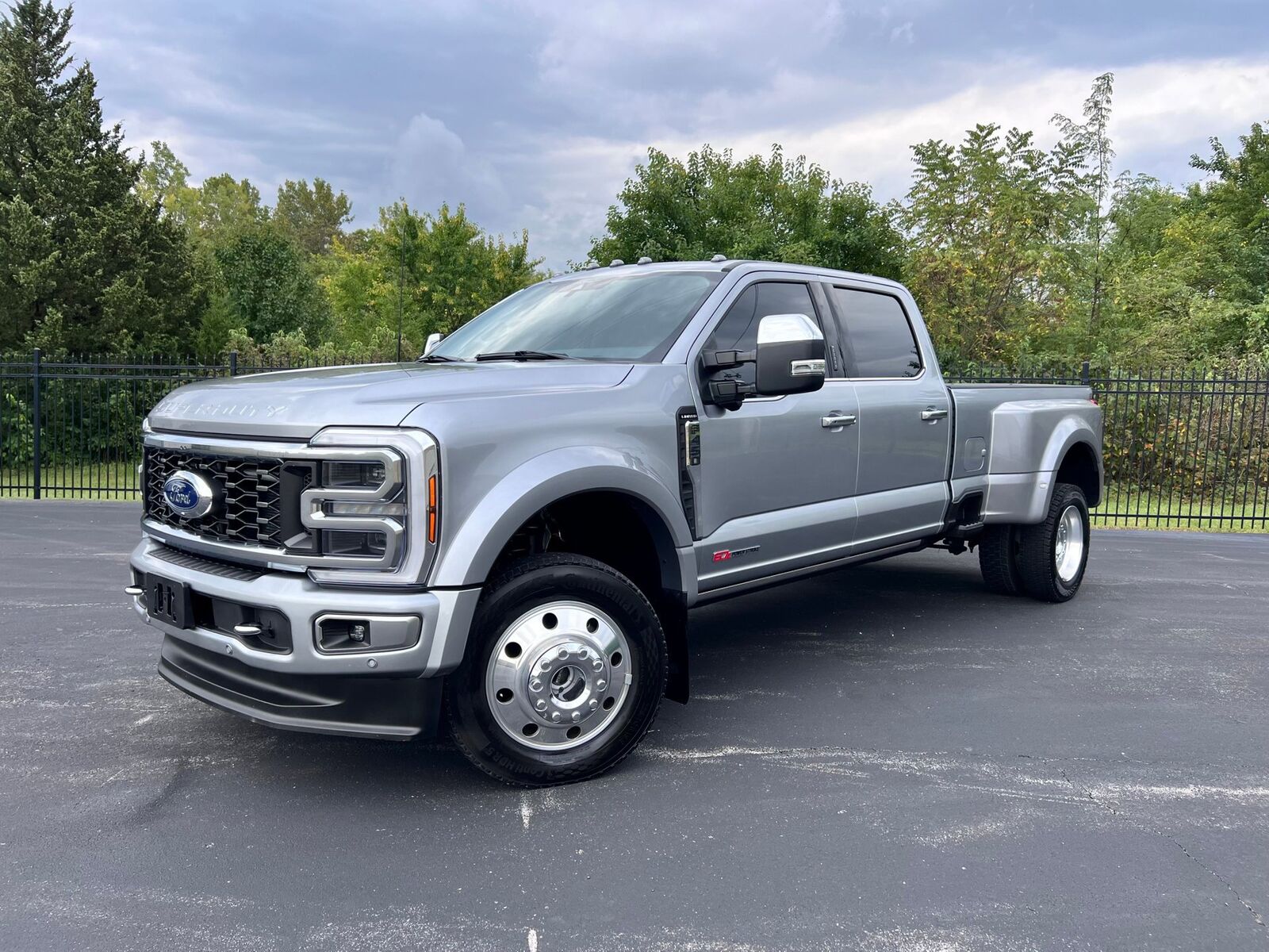 2024 FORD F-450