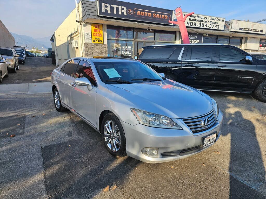 Lexus ES