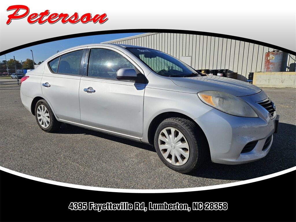 Nissan Versa