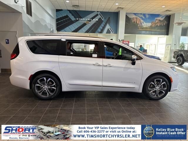 2026 CHRYSLER Pacifica