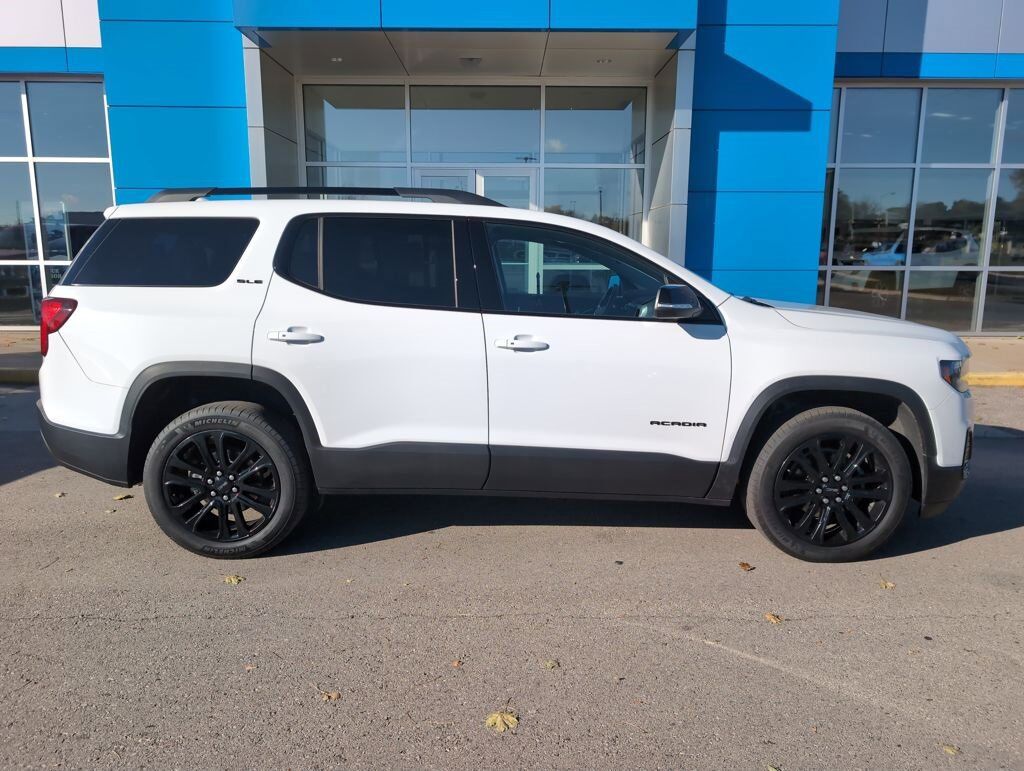 2023 GMC Acadia