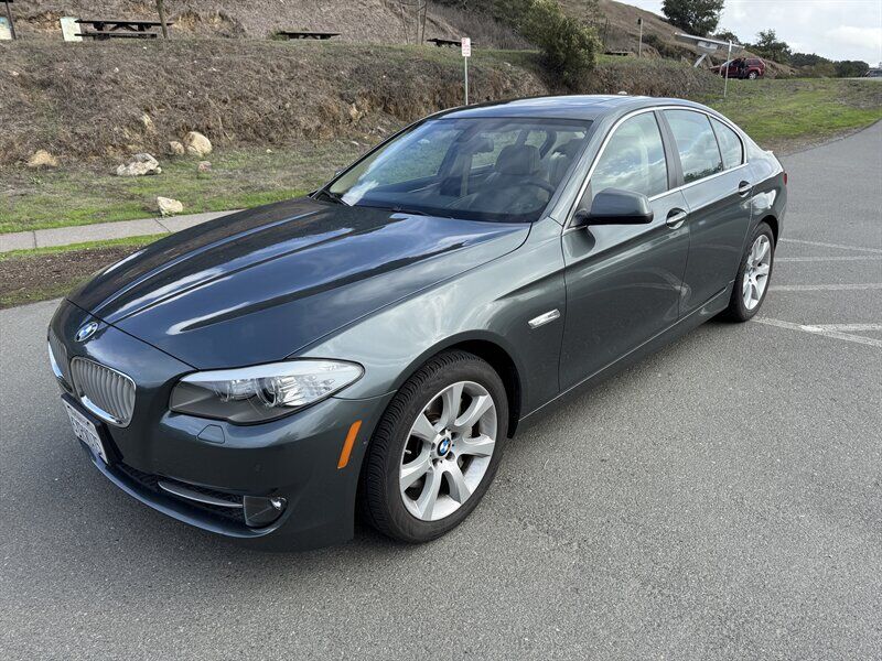 BMW 550i