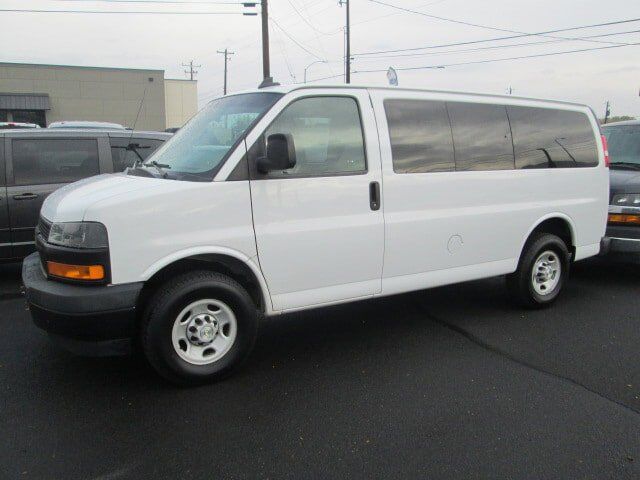 2020 CHEVROLET Express