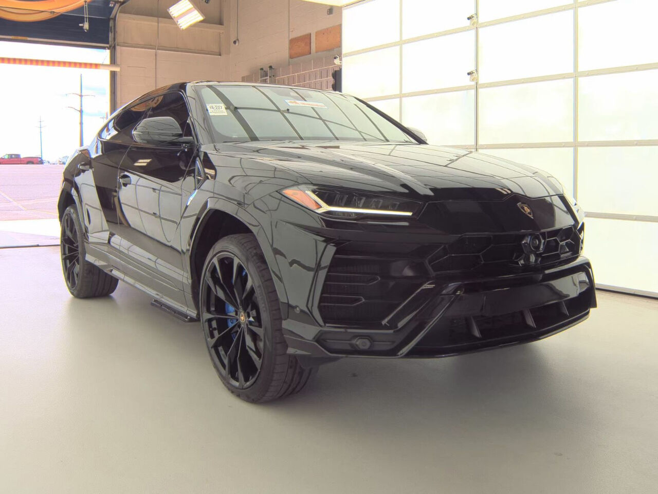 2021 LAMBORGHINI URUS